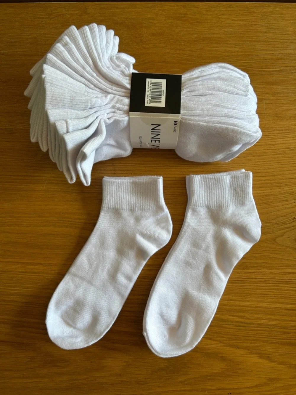 Nine West NWT Women's Size 5-10 White Quarter Crew Socks Pack of 10 + 2 Bonus